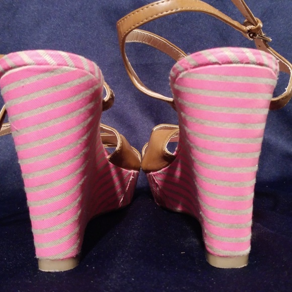 Tommy Hilfiger Pink Striped Wedges SZ 7.5 - Picture 3 of 7
